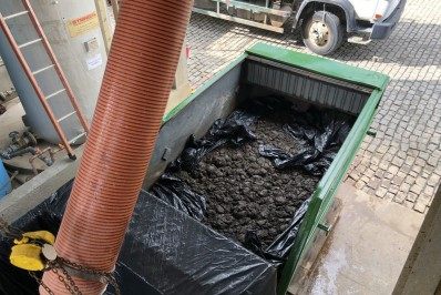 Lodo gerado no sistema de tratamento de esgoto de Nova Friburgo passa a ser destinado a compostagem