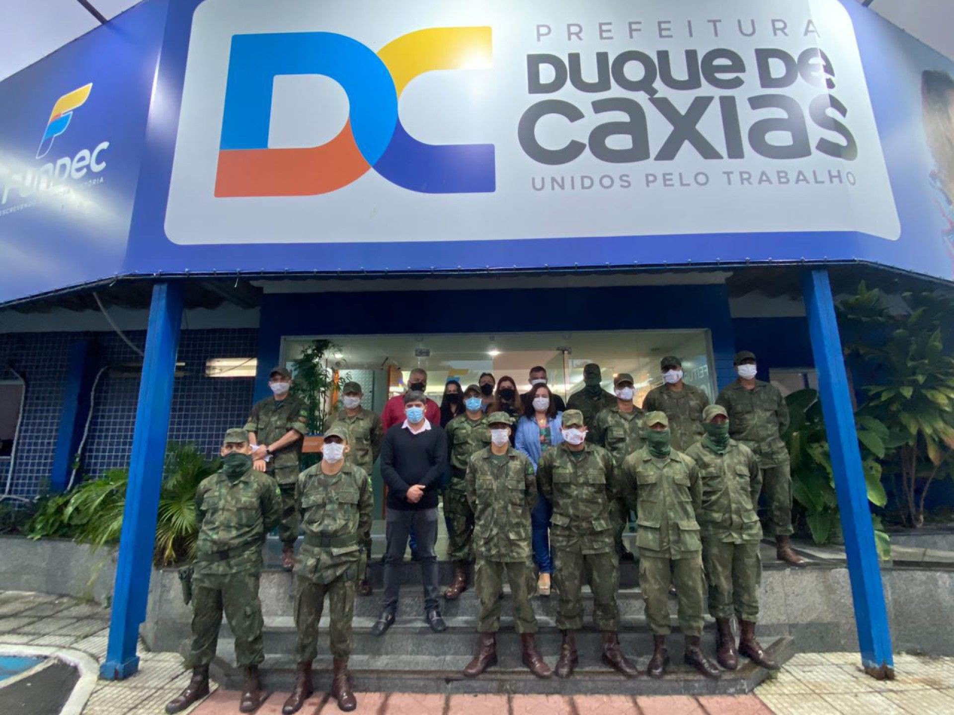 Fuzileiros Navais realizam ação contra Covid na sede da Fundec, em Caxias - Divulgação