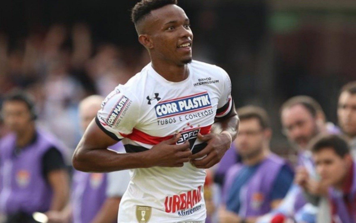 Thiago Mendes, ex-S&atilde;o Paulo, est&aacute; na mira do Flamengo