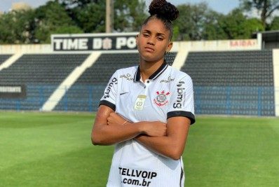 Corinthians acerta a contratação da zagueira Tarciane, cria de Belford Roxo