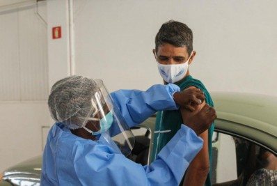 São Pedro da Aldeia estende vacinação em moradores de 50 anos ou mais até esta quarta-feira (23)