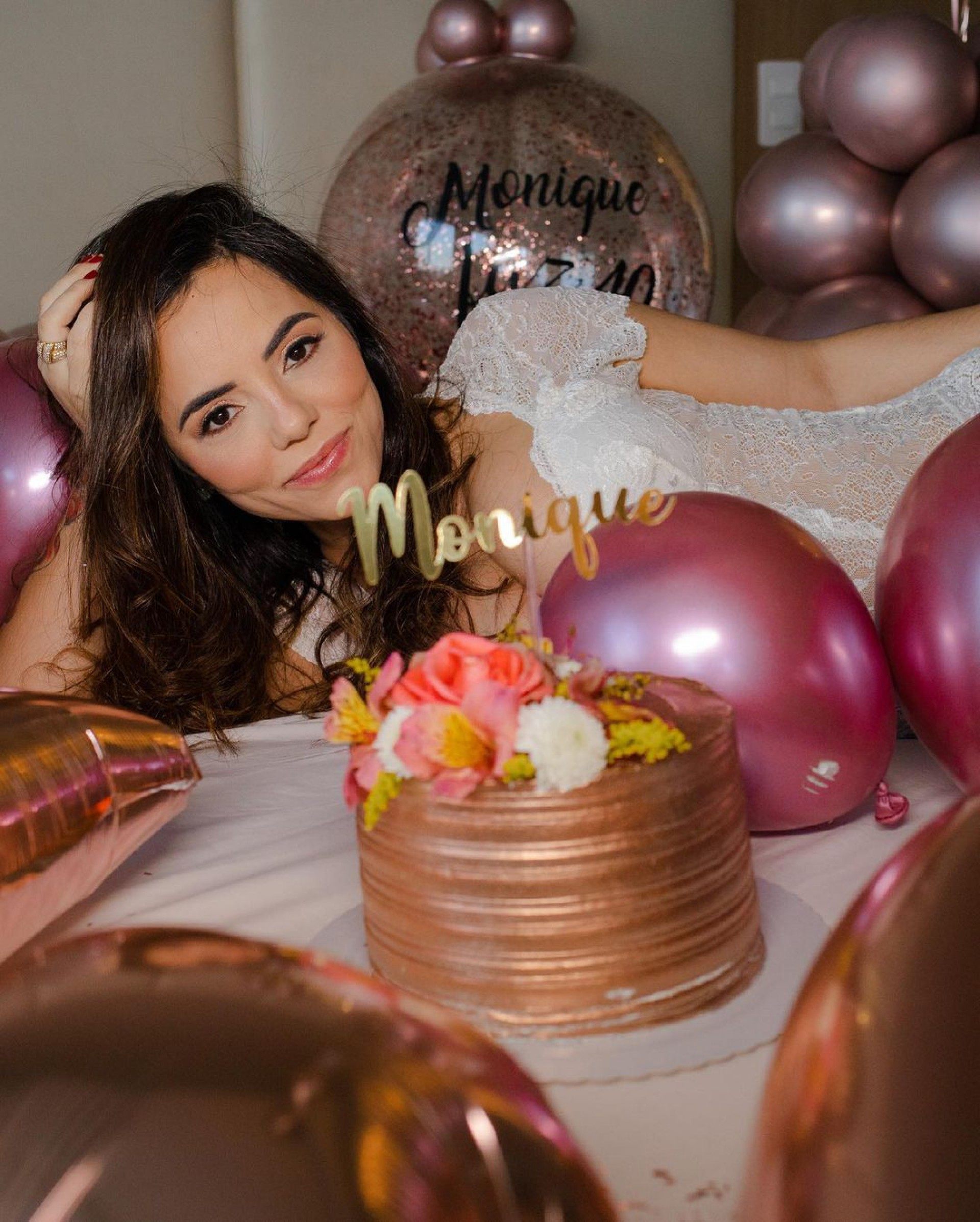 Monique Elias completa 40 anos - Reprodução de internet