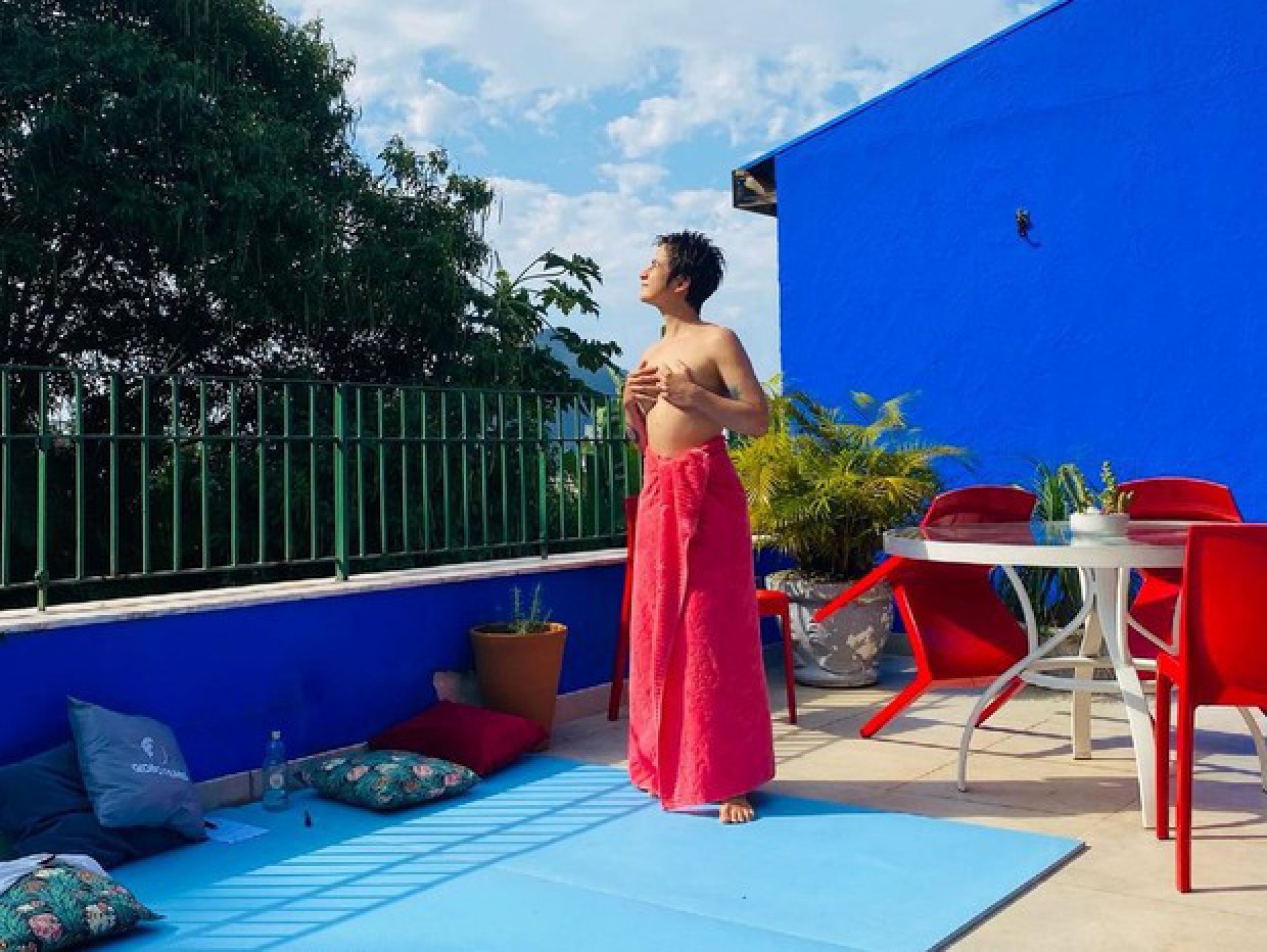 Lan Lanh em foto tirada pela esposa, Nanda Costa - Reprodução