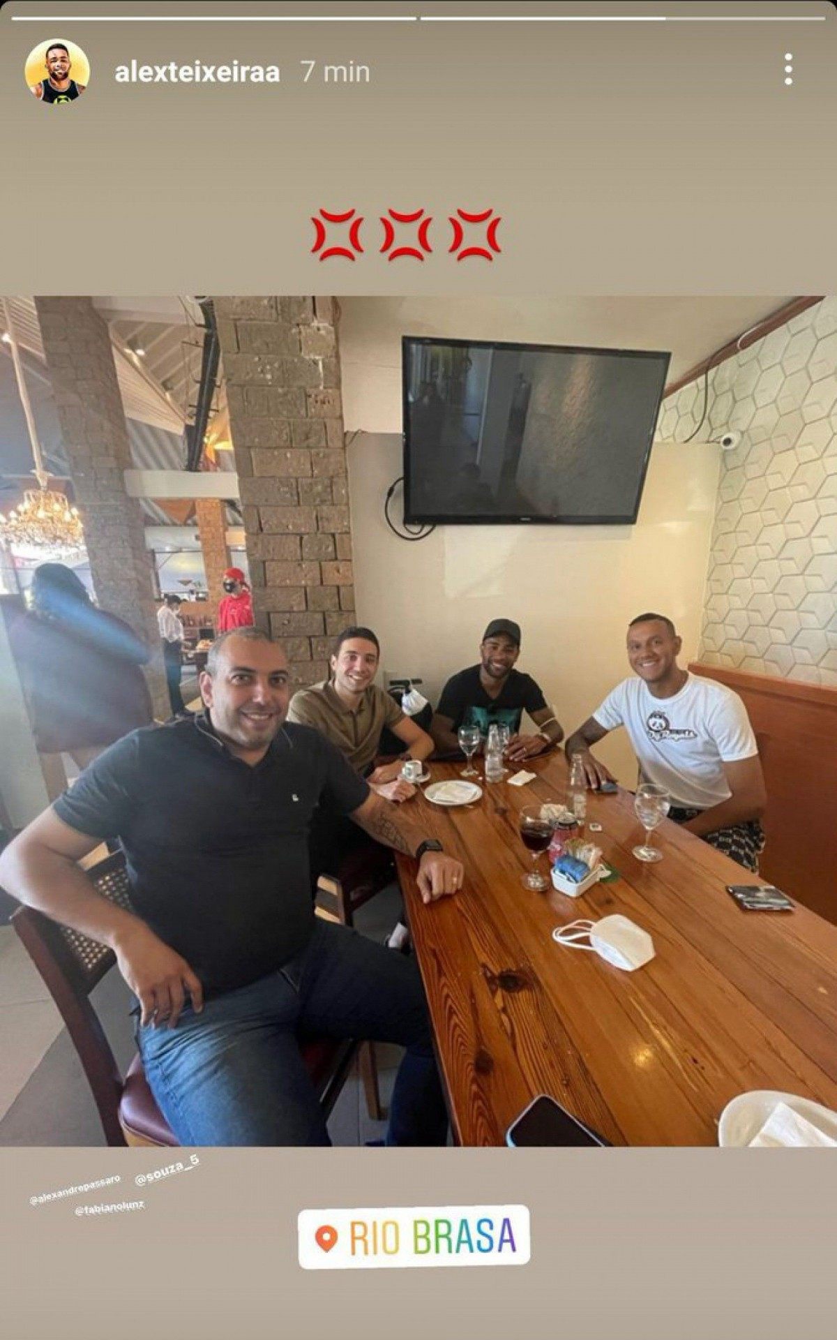 Alex Teixeira e Souza almo&ccedil;aram com Alexandre P&aacute;ssaro