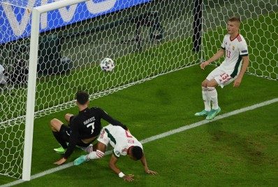 No apagar das luzes, Alemanha empata com a Hungria e está nas oitavas da Euro