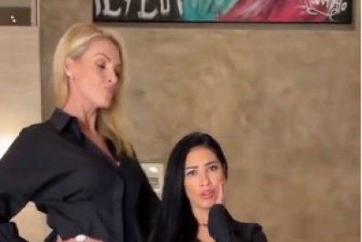 Ana Hickmann e Simaria brincam com diferença de tamanho