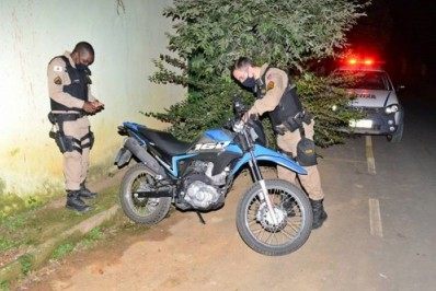 Moto furtada em Itaperuna é recuperada em Muriaé (MG)