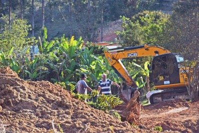 Prefeito de Paty do Alferes anuncia pavimentação de mais uma via
