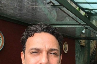 Marcelo Médici é vacinado contra a covid-19 em São Paulo