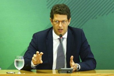 Salles detona Tarcísio de Freitas e avisa: 'Acabou a brincadeira'