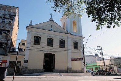 Castro se mostra favorável a aprovar lei que isenta igrejas e templos religiosos de pagar imposto