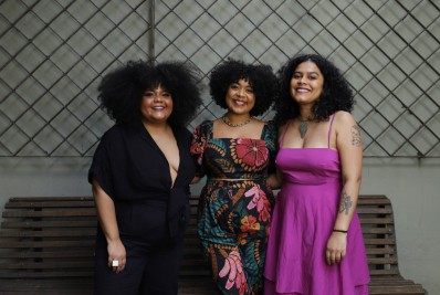 Avon e Indique Uma Preta abrem inscrições  para programa que irá selecionar estagiárias negras