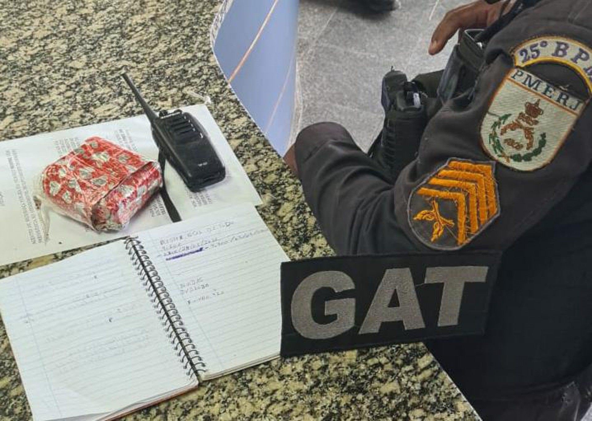 Apontado como gerente do tr&aacute;fico &eacute; preso em Araruama