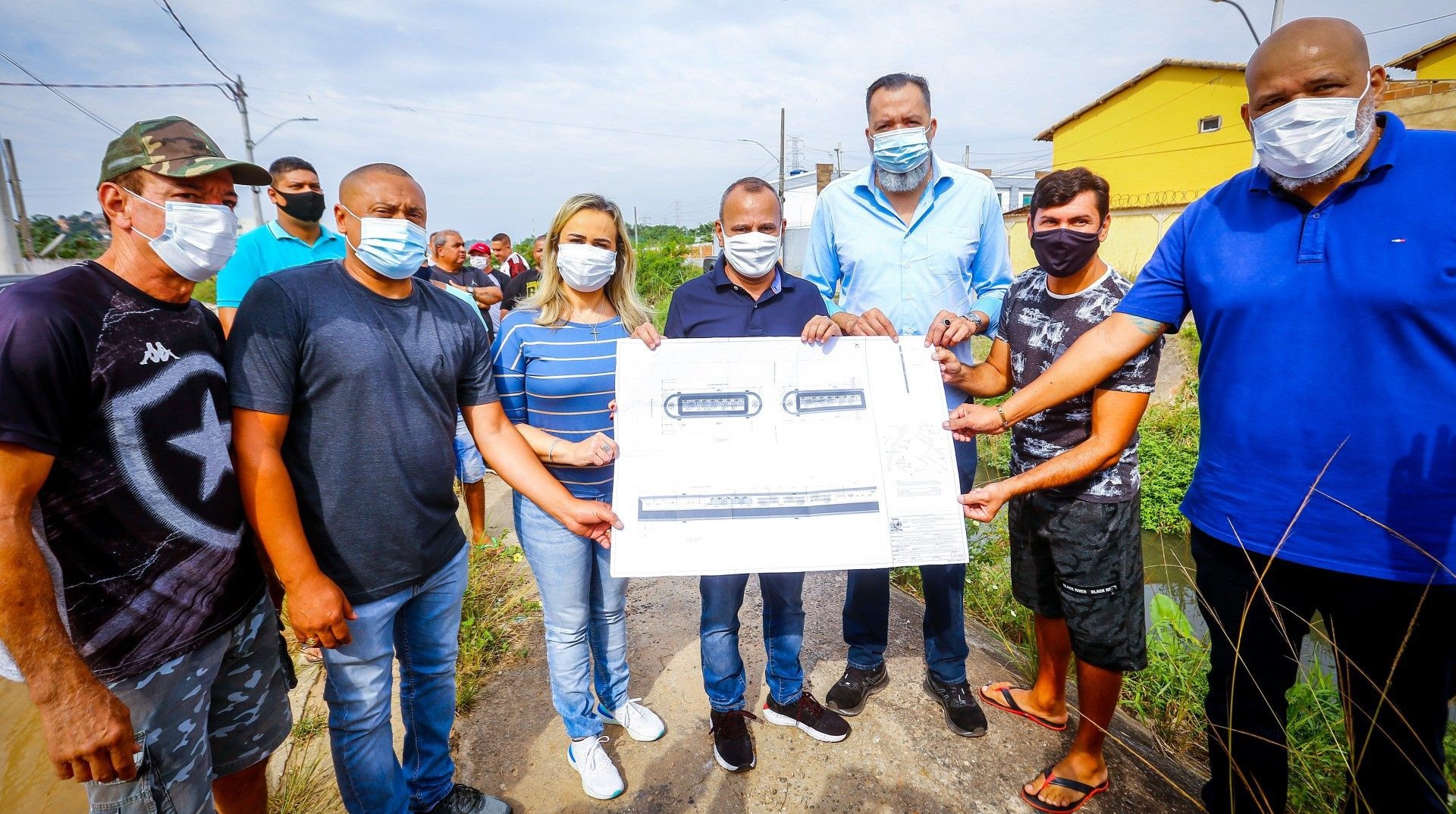 Roncalli ter&aacute; mais de 30 ruas asfaltadas e val&otilde;es canalizados em Belford Roxo