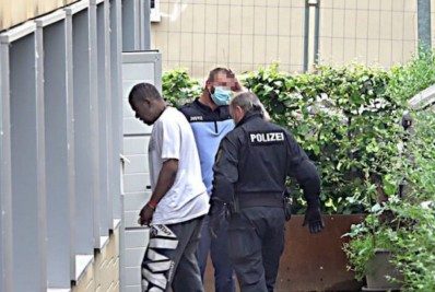 Suspeito de incendiar casa, ex-zagueiro é preso na Alemanha