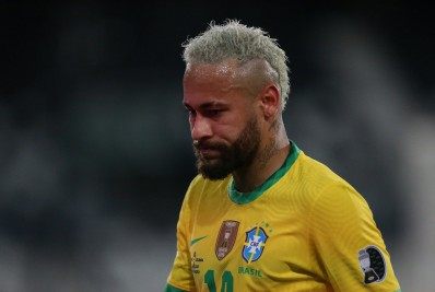 Neymar marca festa na Barra da Tijuca para depois da decisão da Copa América