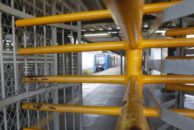 Supervia interrompe circulação de trens em trecho do ramal Santa Cruz