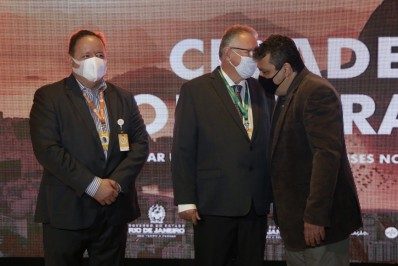  Projeto fará testes de covid-19 em um milhão de profissionais envolvidos com turismo no Rio