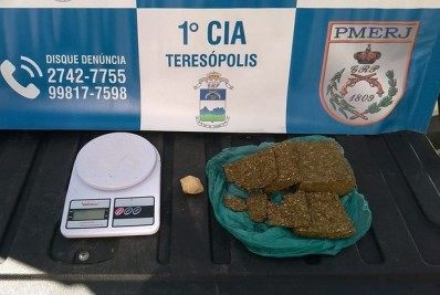 Homem é preso com mais de meio quilo de maconha no centro de Teresópolis