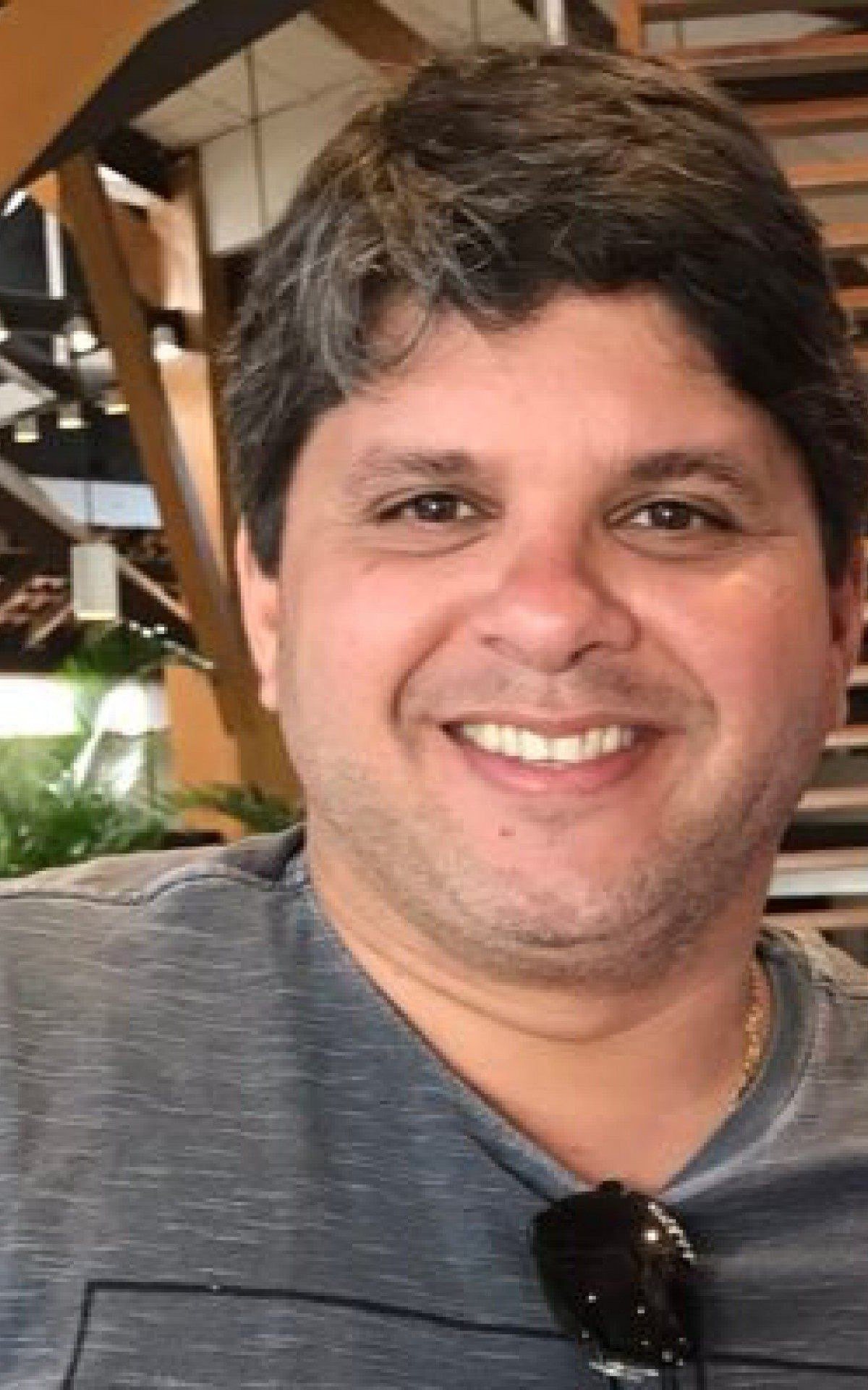 Ulysses Carlos Pourchet, 45 anos