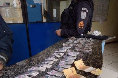 Em Vassouras, PM prende dupla que diz fazer parte do Comando Vermelho