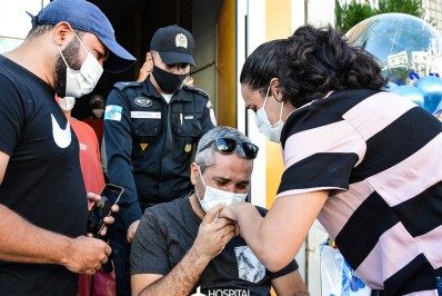 Luta vencida: Policial militar recebe alta após 24 dias internado com Covid-19