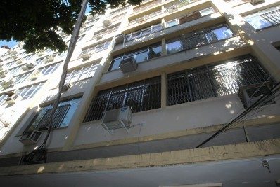 Polícia suspeita que menina de 12 anos sofreu queda acidental de prédio na Tijuca