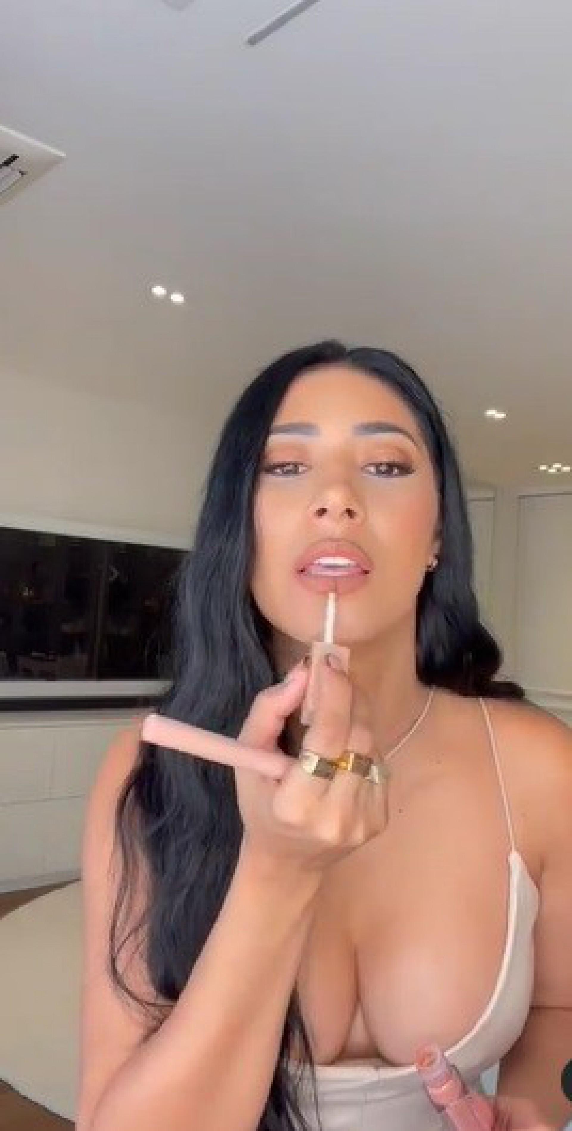 Simaria ganha presente de Kim Kardashian