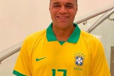 Denílson comenta sobre lance marcante na carreira: 'Só entendi a repercussão após parar'