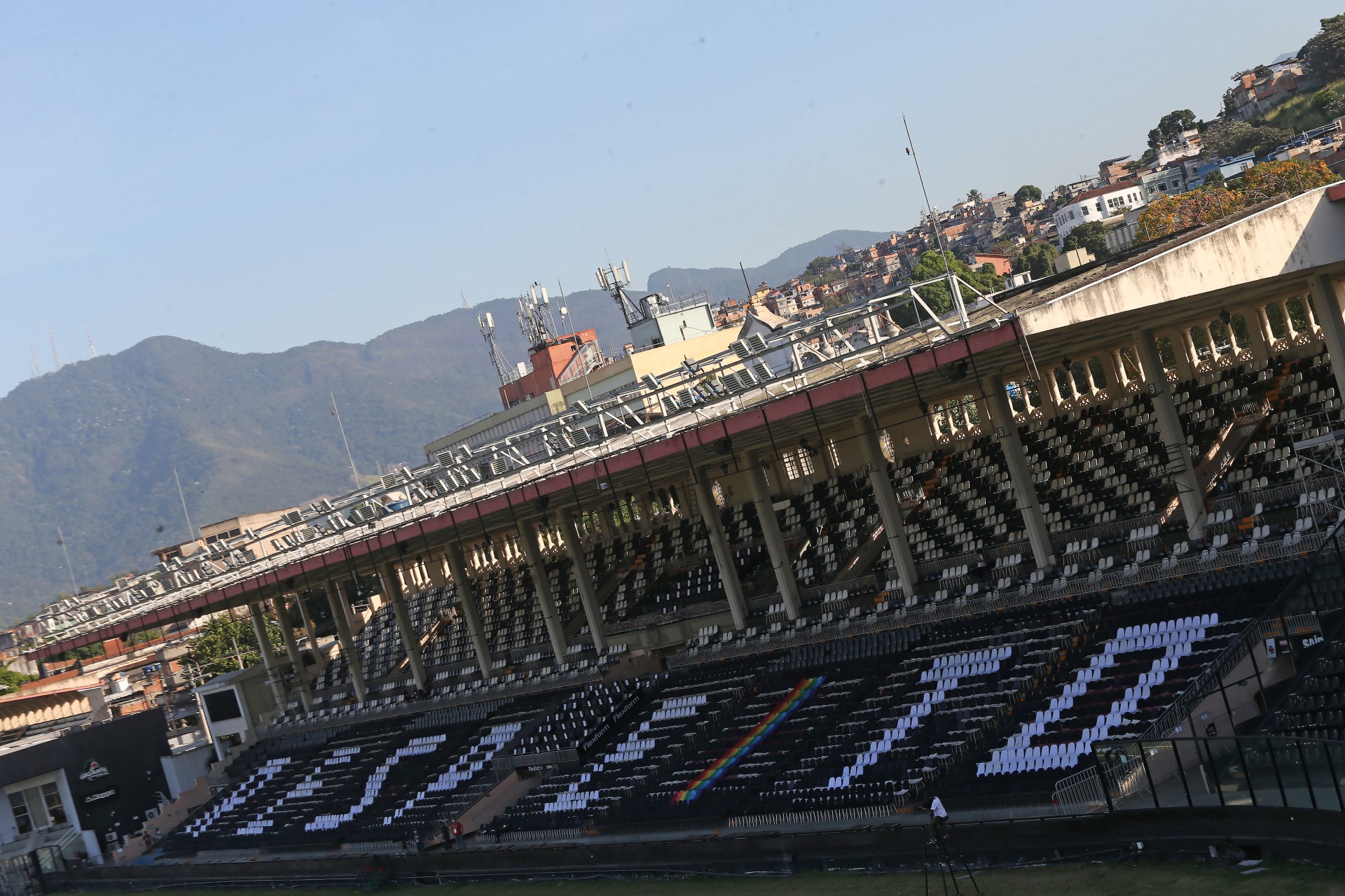 Vasco anuncia reforma em São Januário para revitalizar fachada e arquibancadas