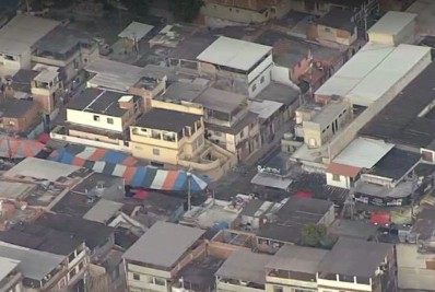 Mototaxista suspeito de levar homem para execução no 'tribunal' da milícia de Jacarepaguá é preso