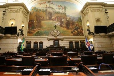 Vereadores comentam decisão do Conselho de Ética esperar uma semana para apurar caso de Gabriel Monteiro