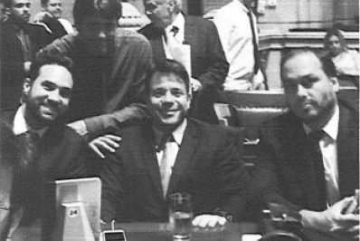 Jairinho tenta reverter cassação com fotos ao lado de Carlos Bolsonaro e Carlo Caiado 