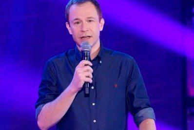 Leifert dá puxão de orelha no júri do 'Dança dos Famosos' e pede 'notas polêmicas'