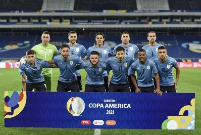 Fifa finaliza processo para reconhecer o Uruguai como tetracampeão mundial, diz 'A Bola'