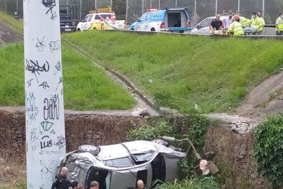 Acidente na Linha Amarela deixa dois feridos