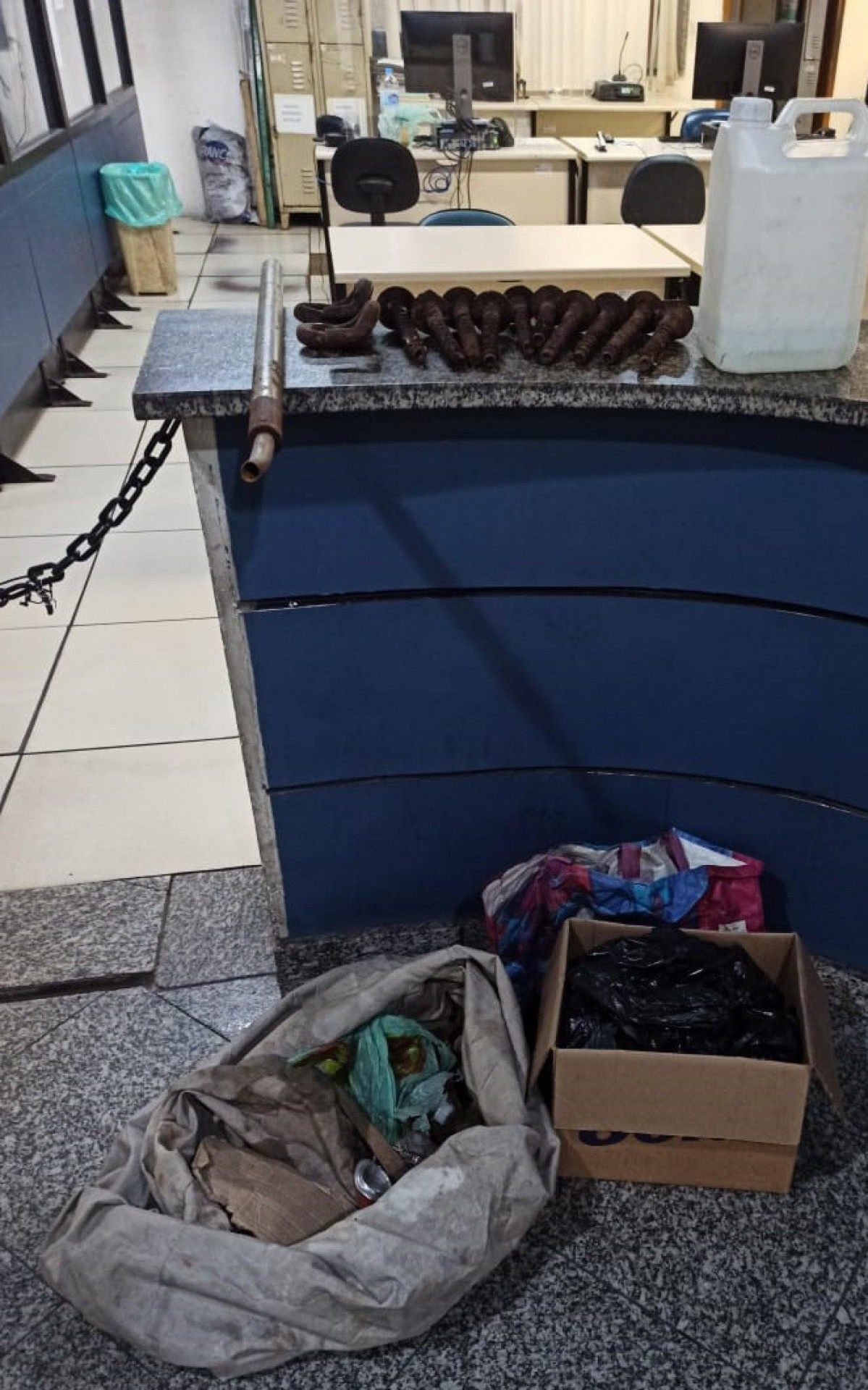 Criminoso &eacute; preso por furto de grampos na esta&ccedil;&atilde;o Central do Brasil