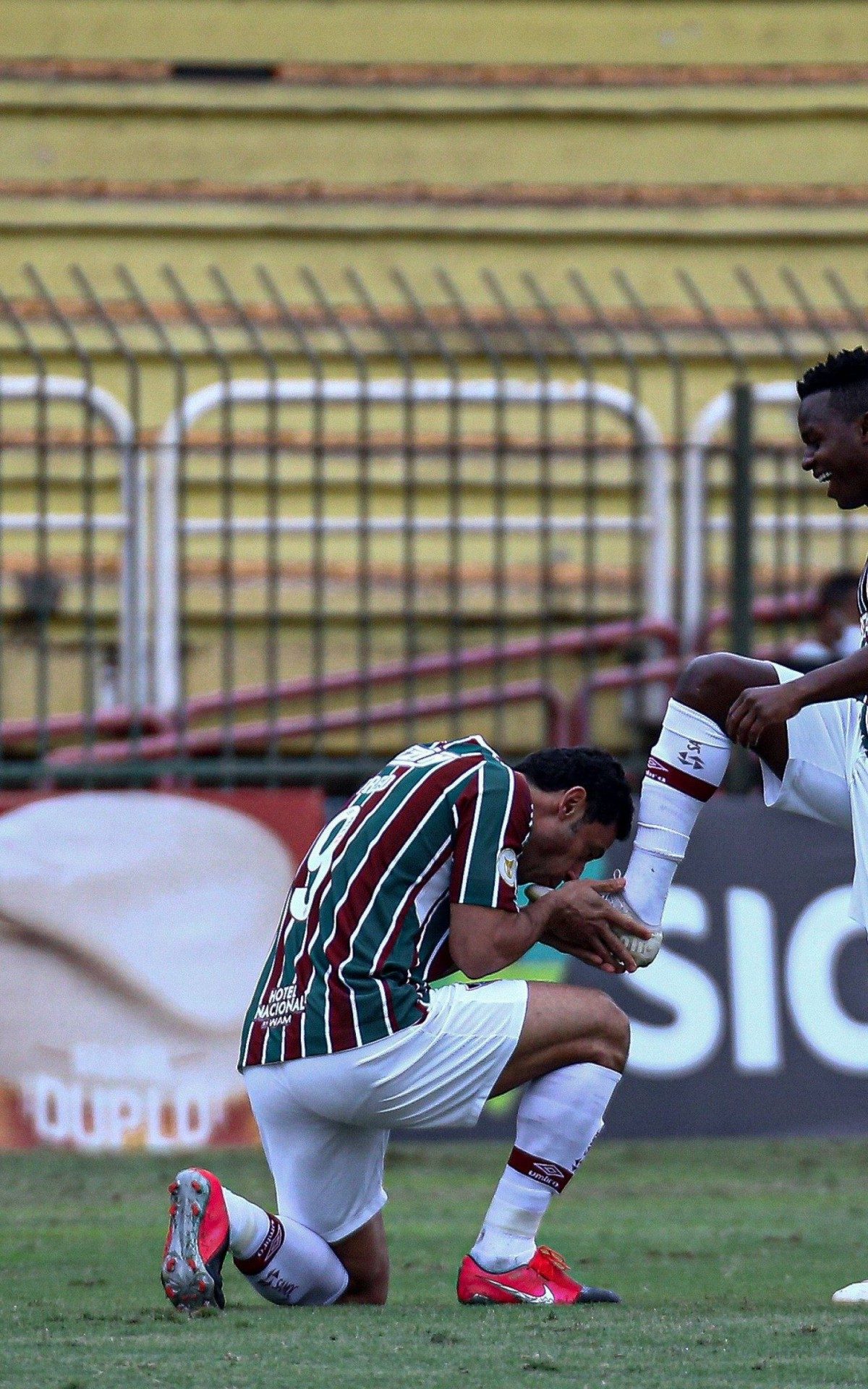 Fred comemora mais um gol pelo Fluminense