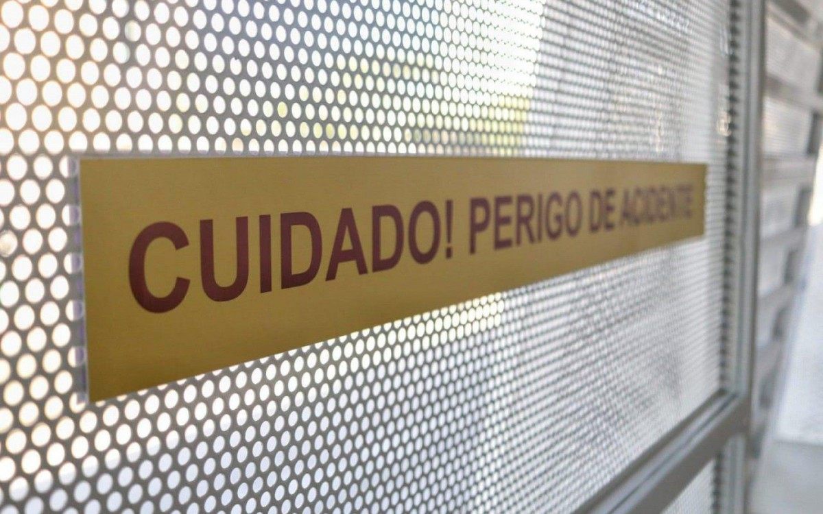 Esta&ccedil;&atilde;o Olaria do BRT Transcarioca, reaberto na &uacute;ltima sexta (25) com nova grade de ferro