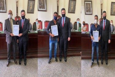 Agentes da Polícia Civil recebem moção de aplausos da Câmara de Vereadores de Silva Jardim