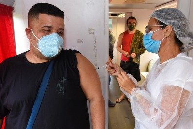 Campos aplica 2ª dose da vacina contra a Covid-19 em quilombolas na próxima semana