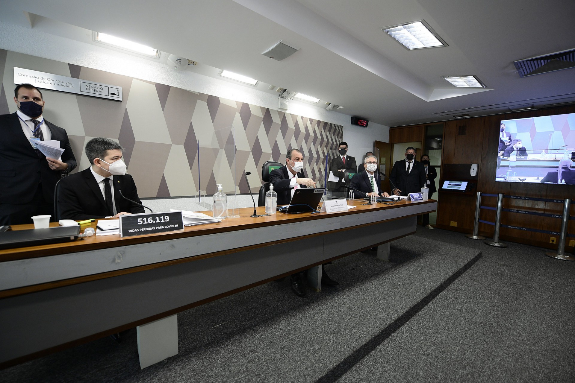 CPI da Covid aprova quebra de sigilo sobre contrato de compra da vacina Covaxin