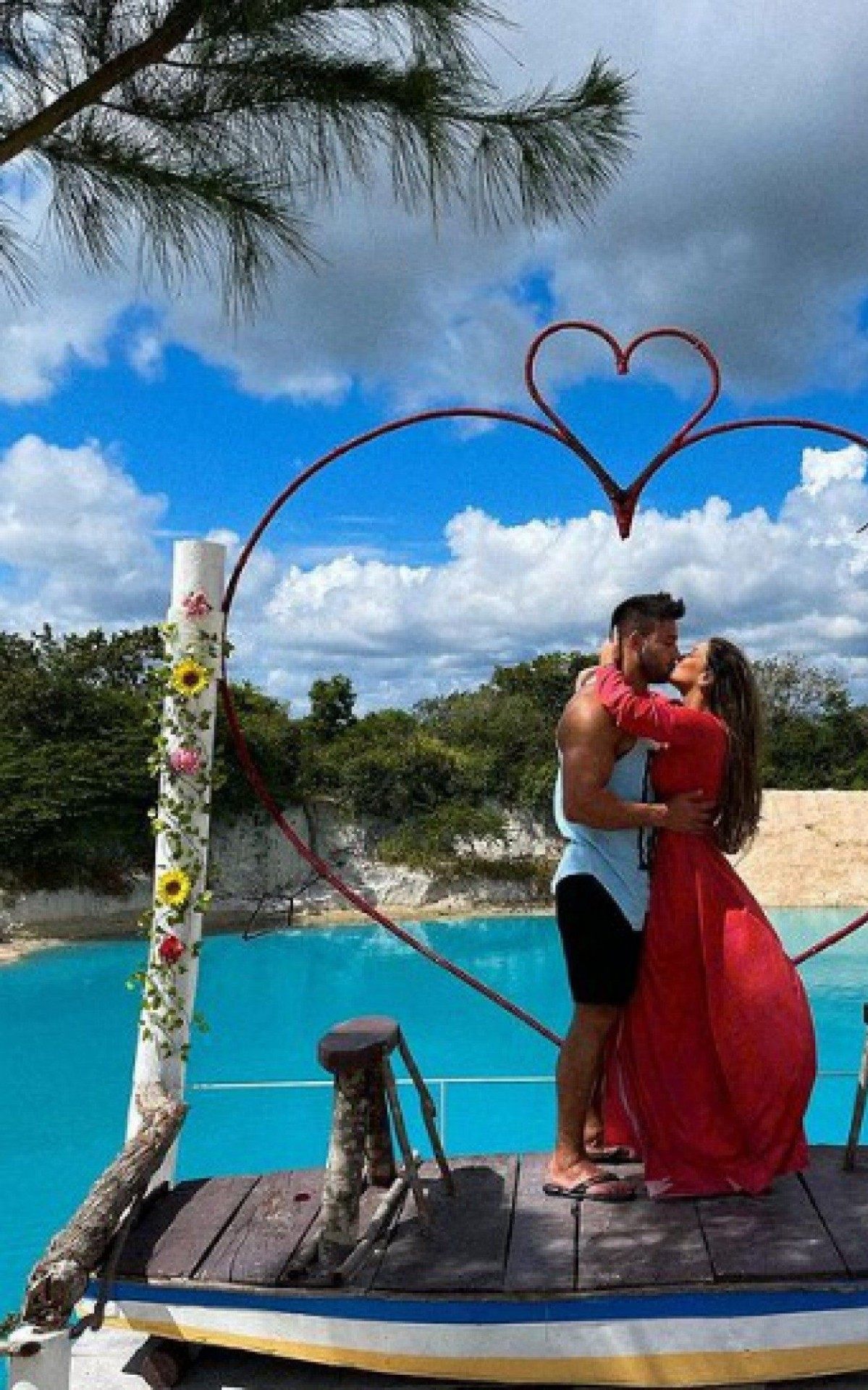 Ivy Moraes faz viagem romântica com o namorado para Jericoacoara