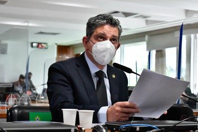 CPI da Covid: Rogério Carvalho cita posts bolsonaristas de Dominguetti