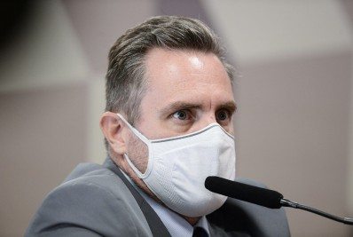 CPI da Covid: Dominguetti diz que Luis Miranda negociou compra de vacina; deputado contesta