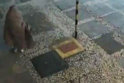 Morador de rua é hospitalizado após ter corpo incendiado