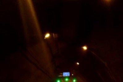 Troca de tiros no Túnel Rebouças termina com um ferido e dois presos