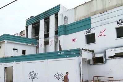 Hospital abandonado em Irajá vira alvo de saques e abrigo de usuários de drogas