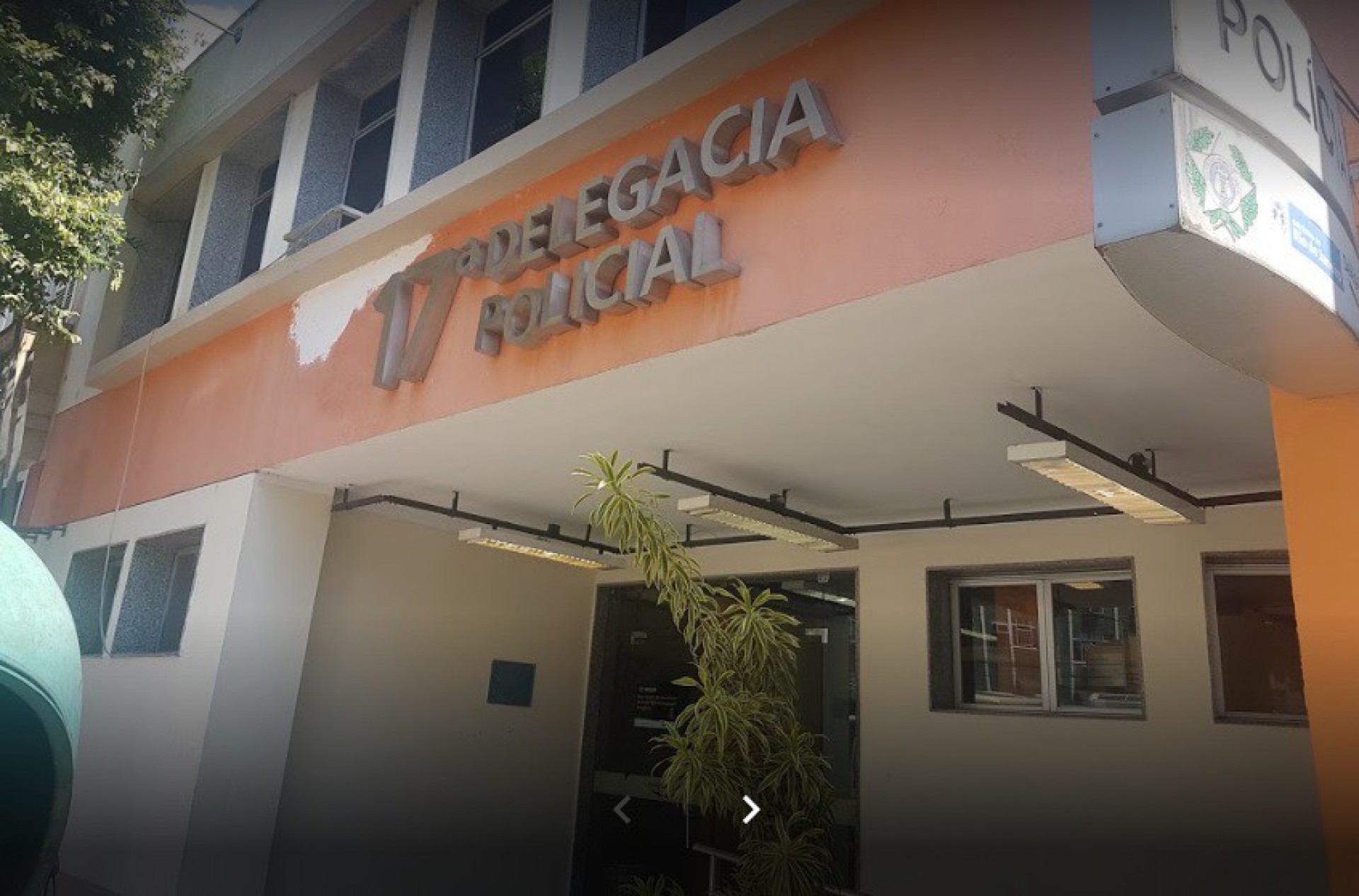 Mulher &eacute; presa por liberar ve&iacute;culos do dep&oacute;sito da Prefeitura do Rio com dados falsos 