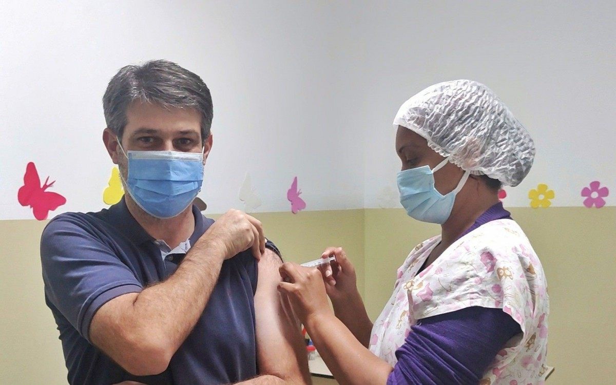 Alexandre Serfiotis tomou a primeira dose da vacina na sexta-feira, dia 2 de julho